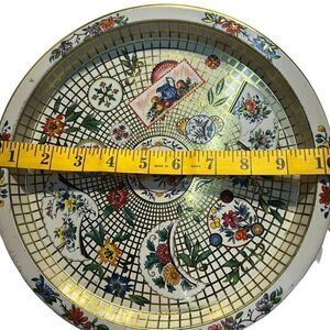 Vintage Daher Decorated Ware England  tin round decorative round tray